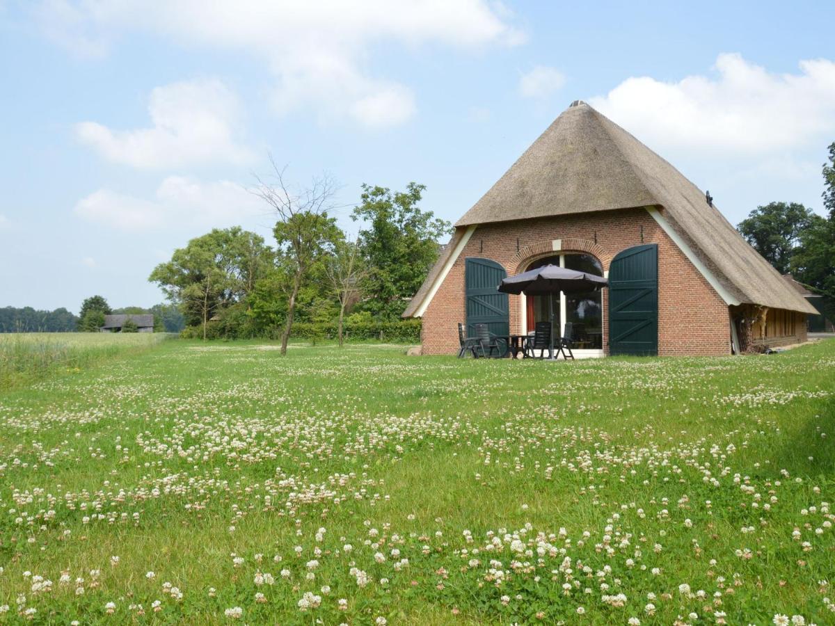 Monumental Farm In The Ash Landscape Villa Geesteren  Exterior foto